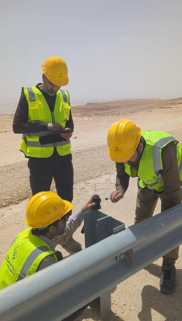 شاشة جمع البيانات الميدانية تُظهر شكل موجة السرعة-الزمن لموقع الفحص 3، مع علامة انعكاس الطرف عند 1.13 متر